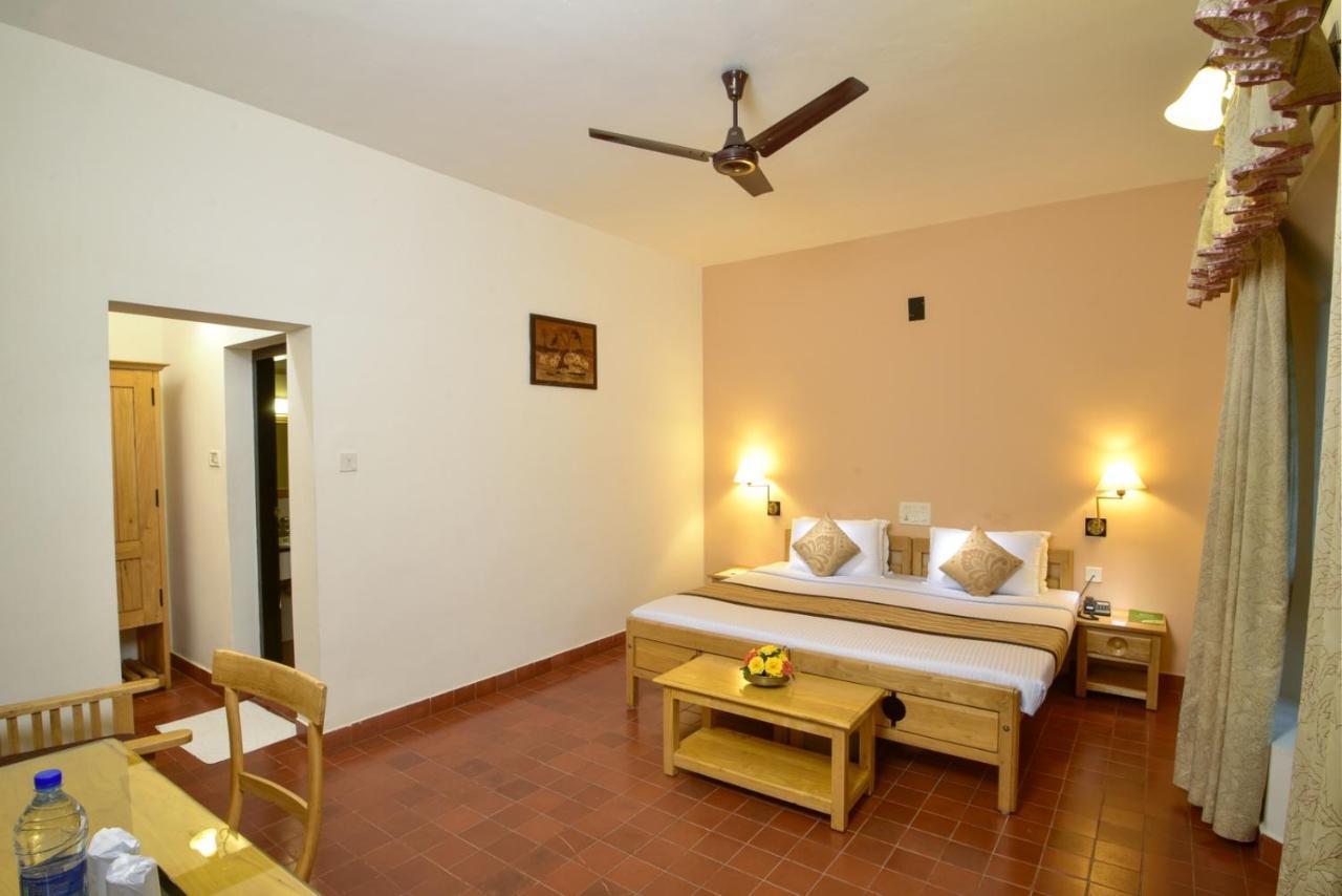 Hotel Treetop Thekkady Esterno foto